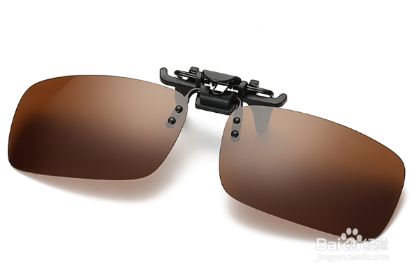 夏季户外戴哪种墨镜比较实用？