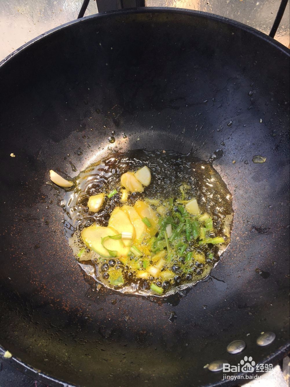 鲫鱼豆腐汤怎么烧？