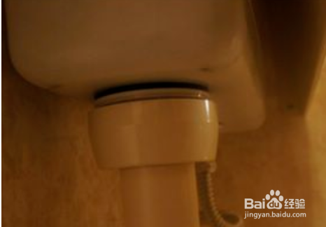 抽水马桶漏水怎么维修