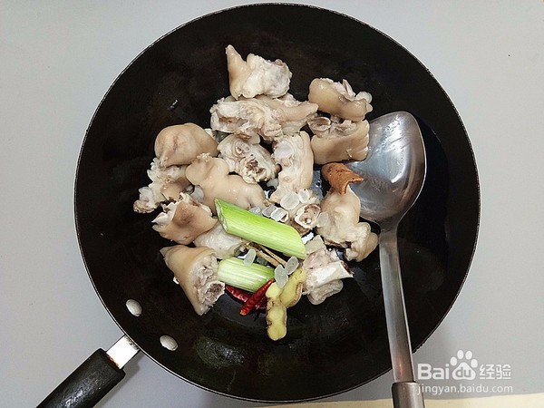 黄酒炖猪蹄的做法