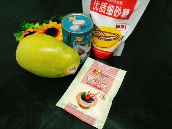 芒果椰汁千层糕