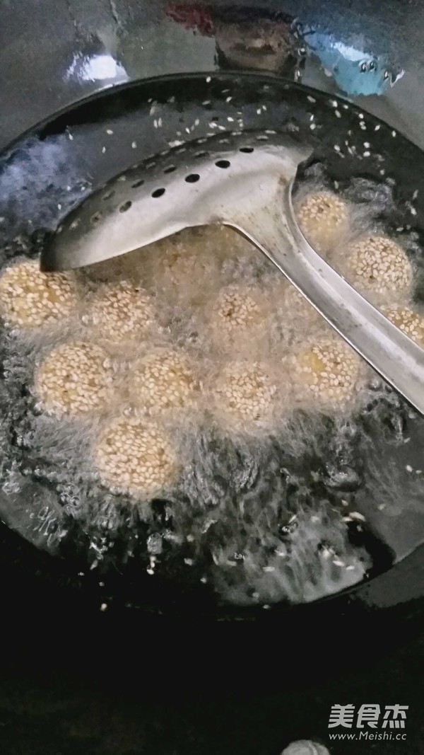 红薯芝麻球的做法