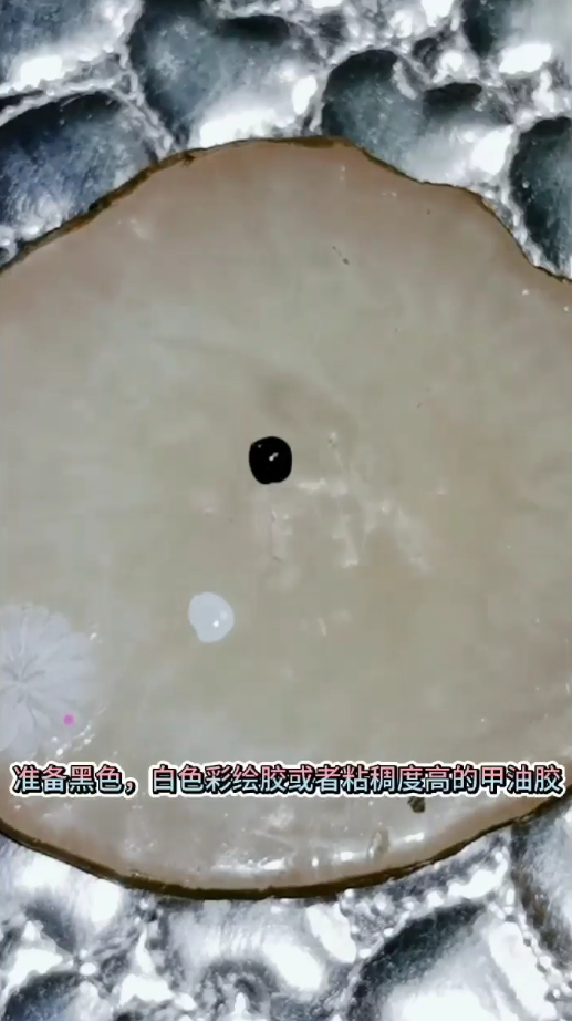 个性复古的毛衣格子美甲怎么做