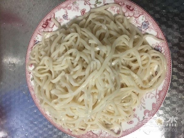 媲美餐馆 十三香小龙虾