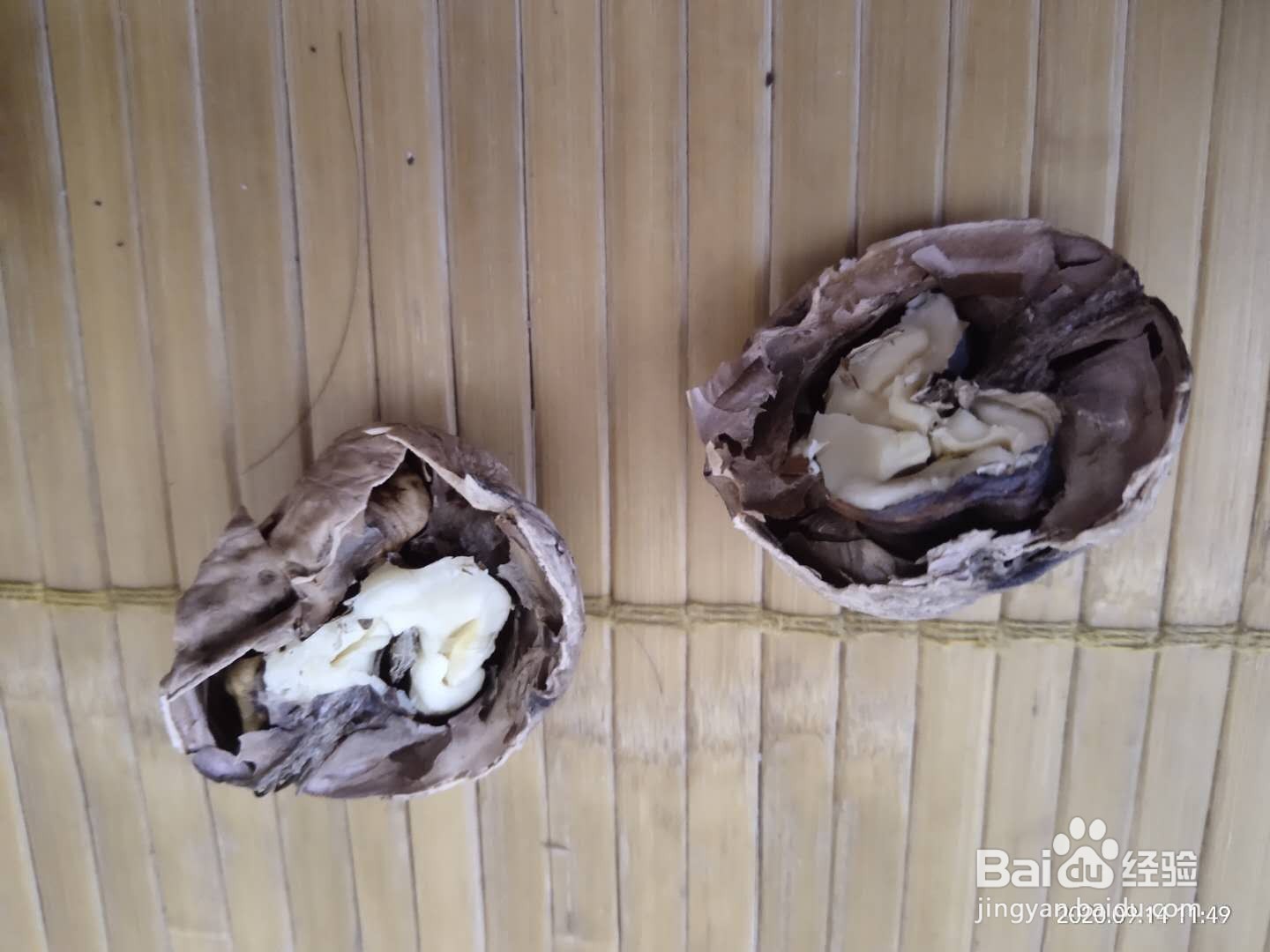 如何快速的剥核桃皮