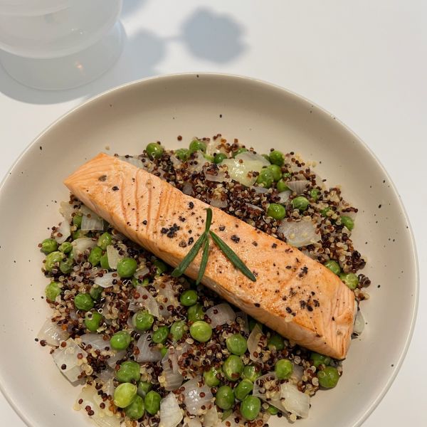 香煎三文鱼藜麦饭