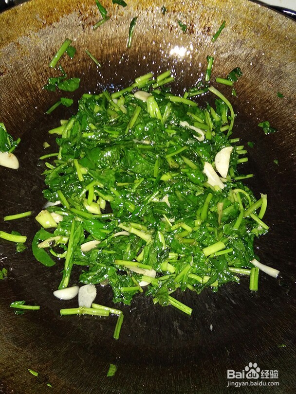 小炒蒜蓉萝卜缨