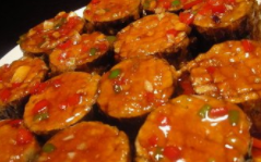 在家中如何做出好吃美味的菊花茄子