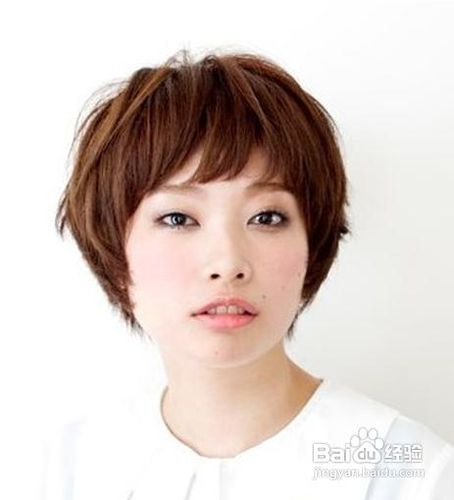 反季个性短发烫发宅女形象大翻身