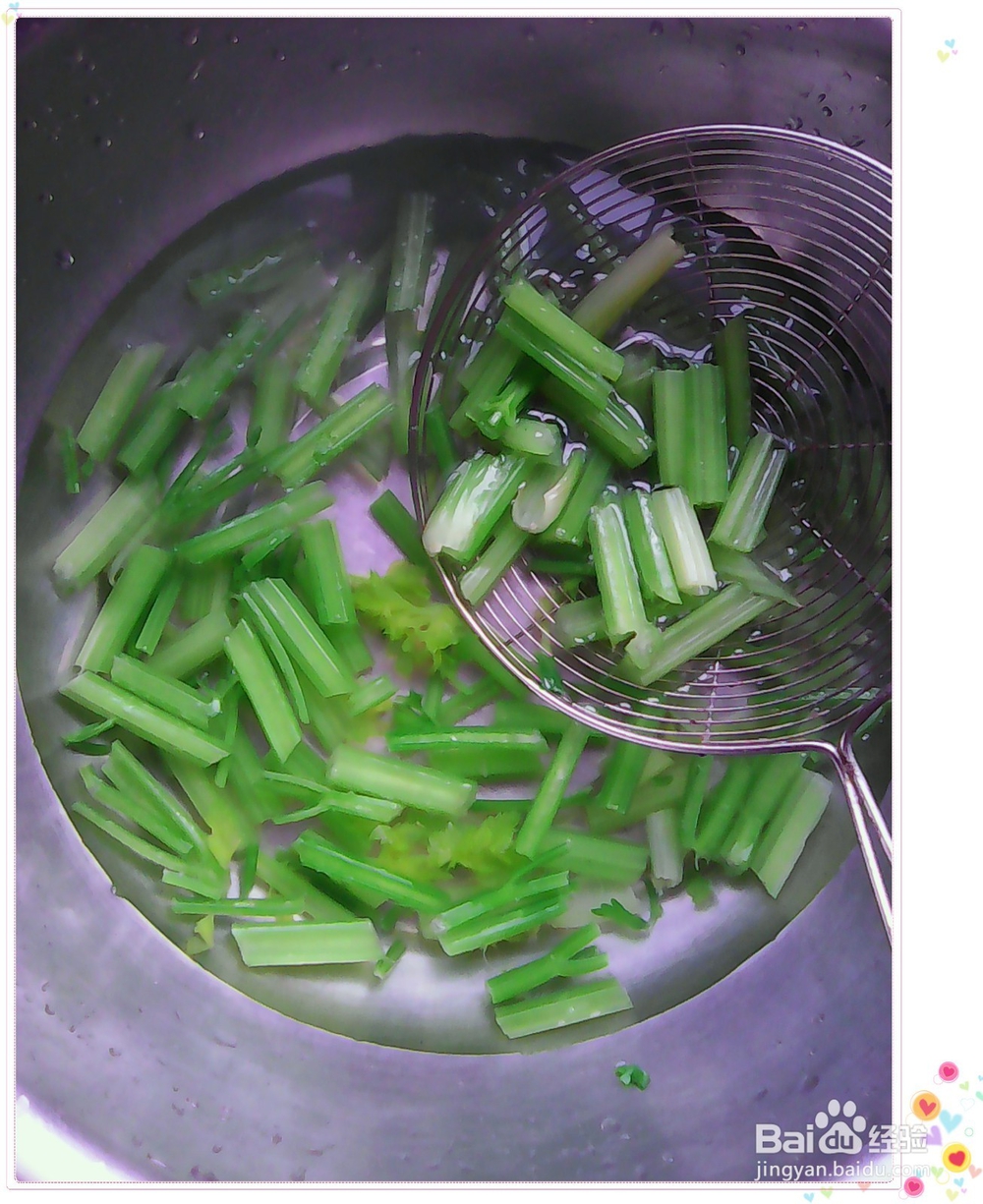 家常饭菜随意做——花生拌芹菜