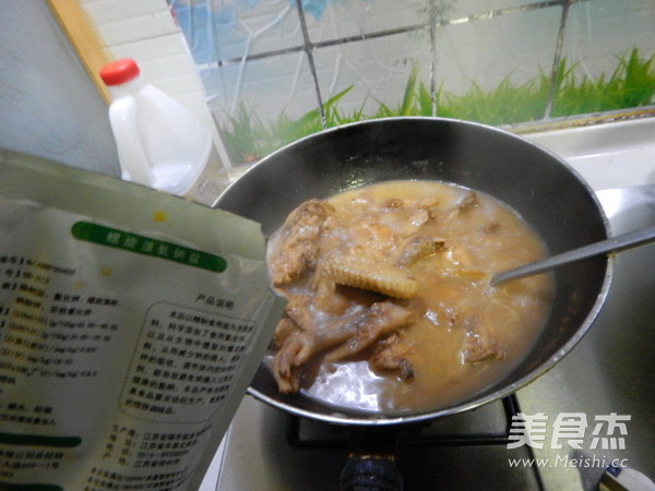 小土豆烧鸡的做法