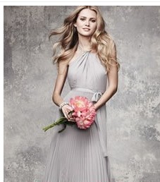 挑选什么颜色的伴娘礼服