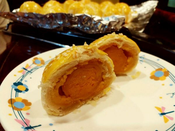 低糖白莲蓉蛋黄酥