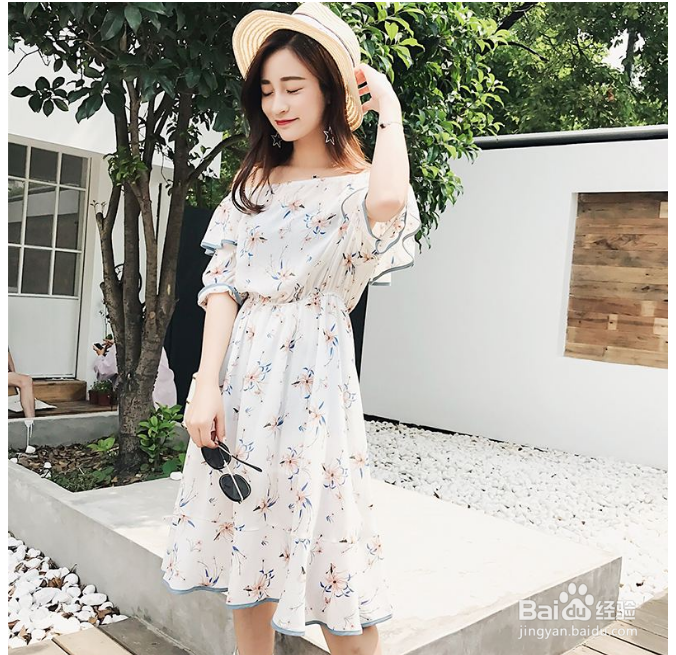 夏季连衣裙的穿搭技巧