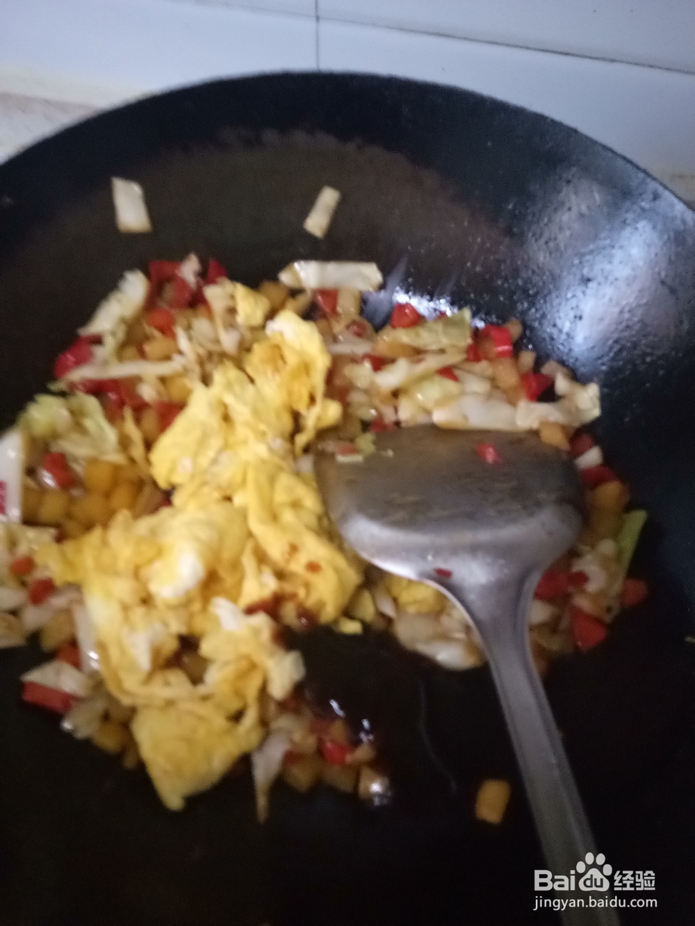 土豆红椒包菜鸡蛋炒饭