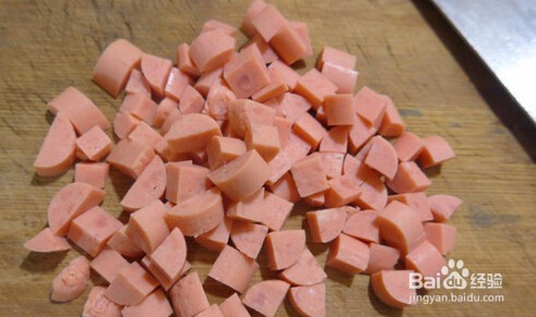 经典美味的火腿玉米炒饭