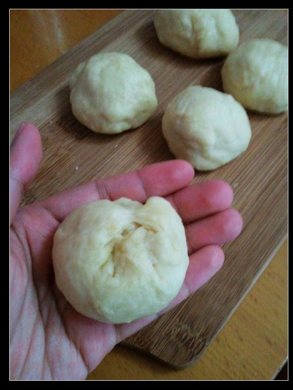 卡士达酱小面包