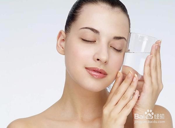 日常清洁与护肤以及如何选择正确的清洁产品