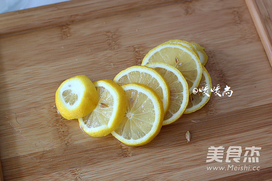 蜜渍柠檬的做法