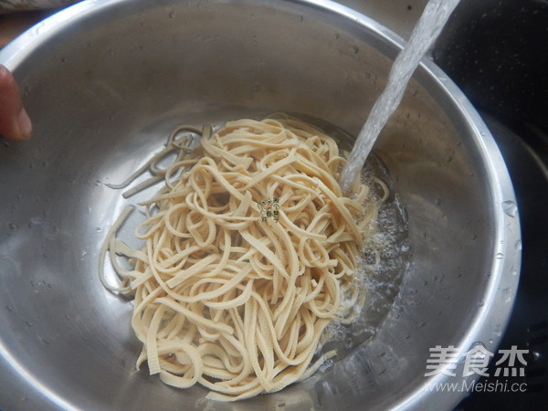 紫甘蓝凉拌豆皮