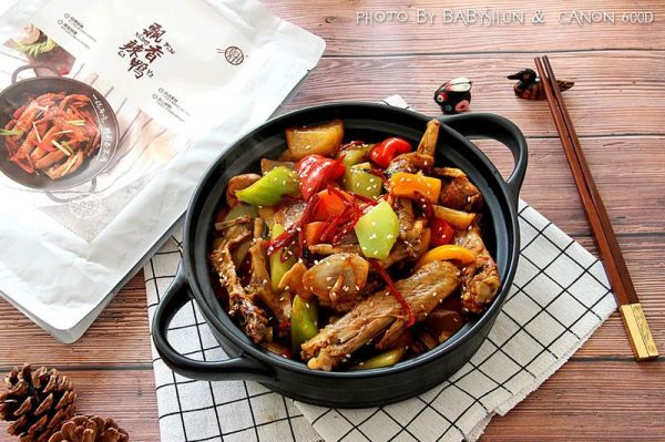 时蔬干锅辣鸭#食光社干锅鸭#