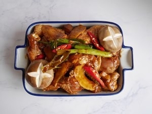 腐乳蒸鸡的做法