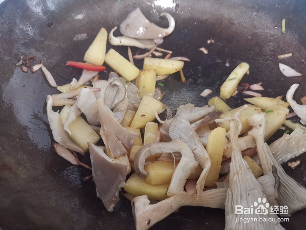 酱油焖大河虾