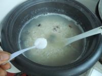 皮蛋香粥做法