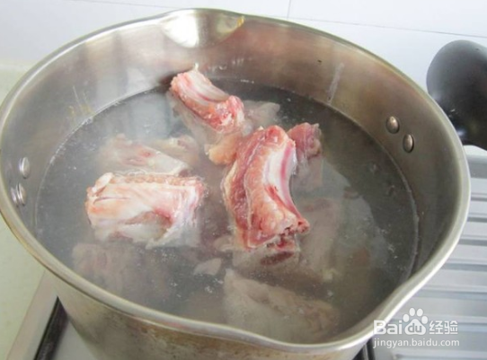 腐乳烧排骨的做法