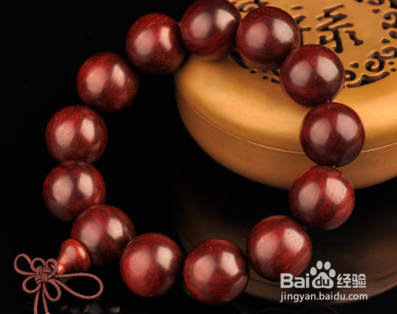 小叶紫檀手串鉴别及盘玩