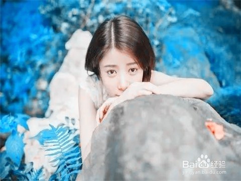 朋友相处的时候发生尴尬的事件应该怎样处理