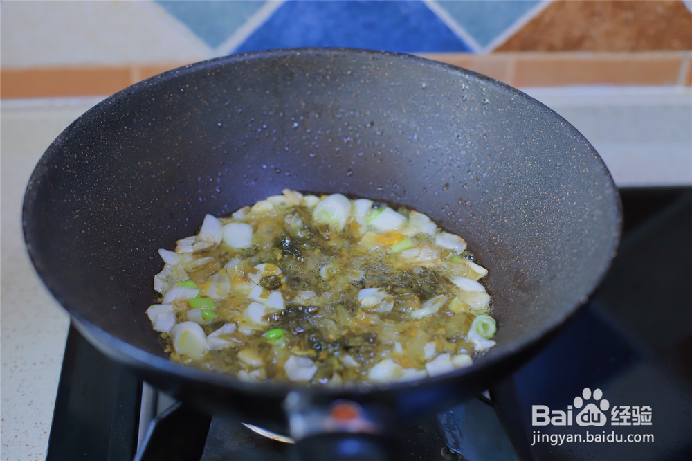 怎么做酸汤金针菇肥牛