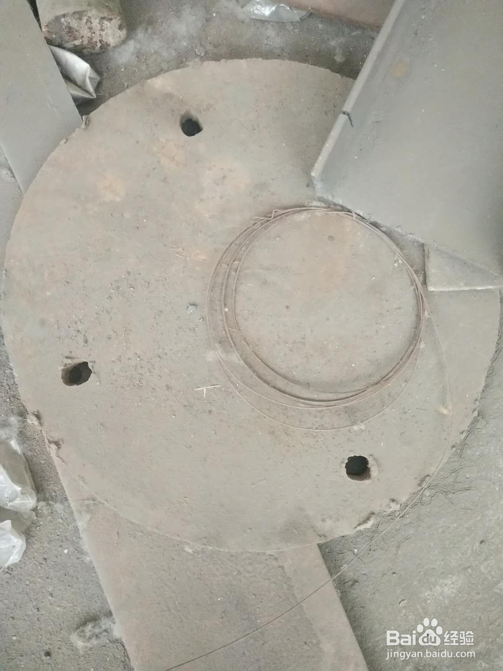 灯头太重支架底盘太小不稳定怎么办