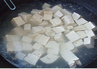 小葱咕嘟豆腐怎么做