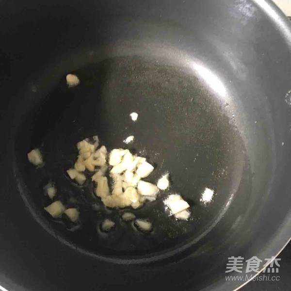 凉拌金针菇黄瓜