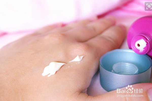 过期护手霜先别丢 教你过期护手霜怎样变废为宝