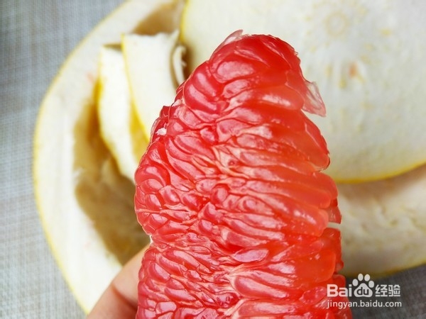 怎么剥柚子肉上的白筋