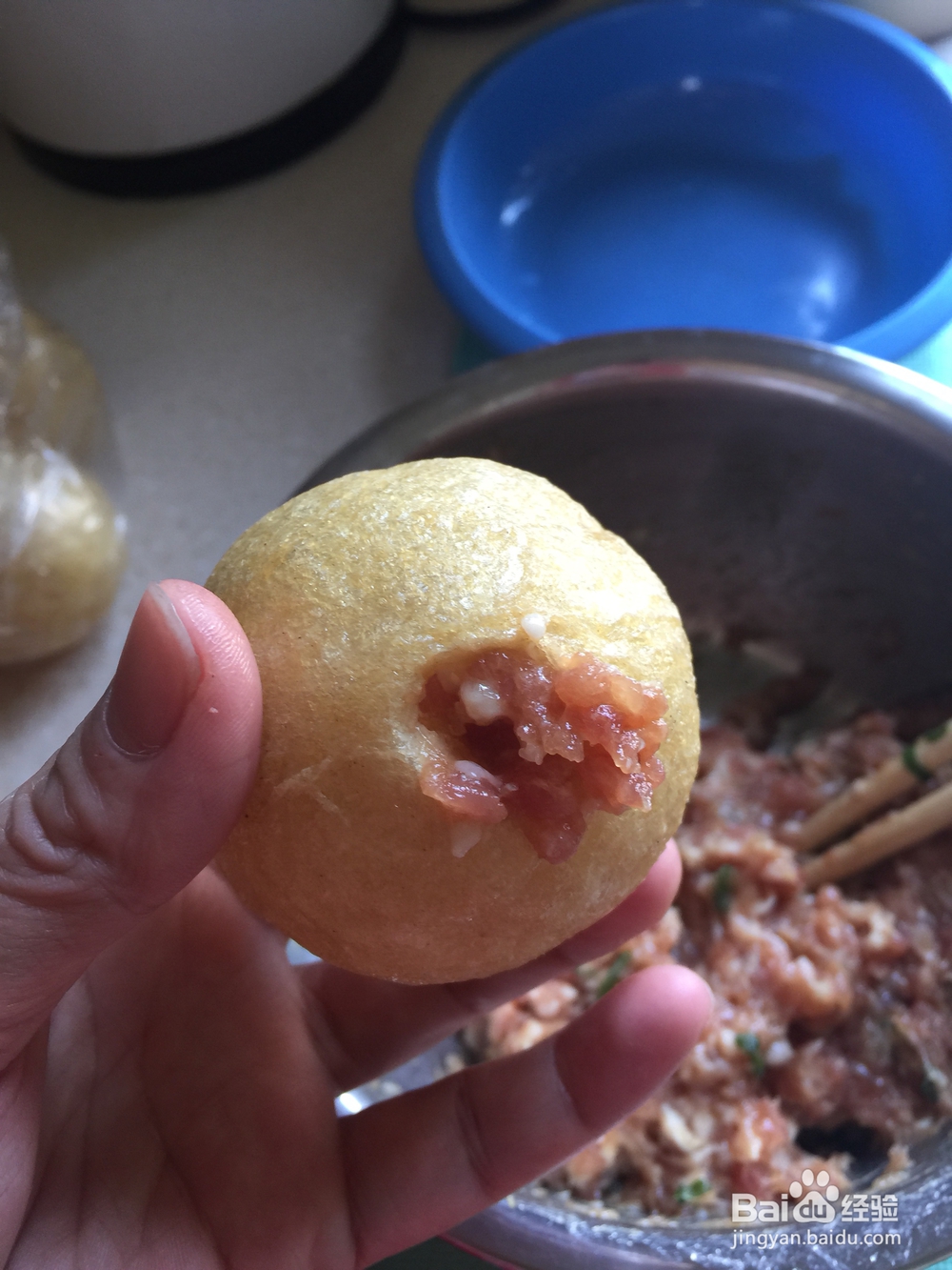 一个人做红烧面筋塞肉