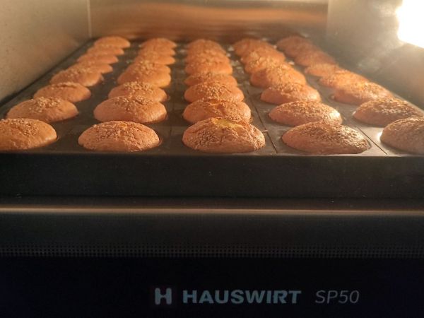 无水蜂蜜脆皮小蛋糕