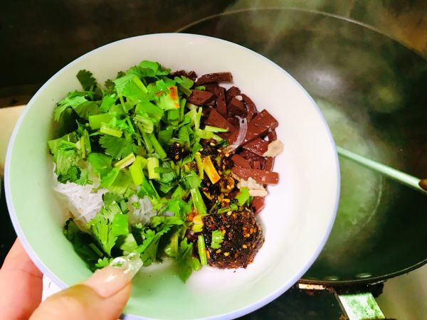 羊肉羊血粉丝汤