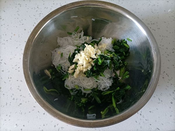 珍选捞汁拌菠菜