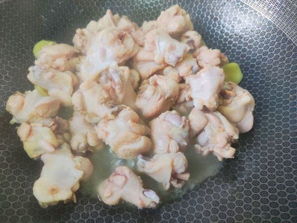 咖喱土豆鸡块盖浇饭