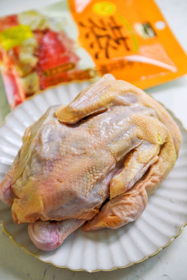 花雕火腿蒸土鸡