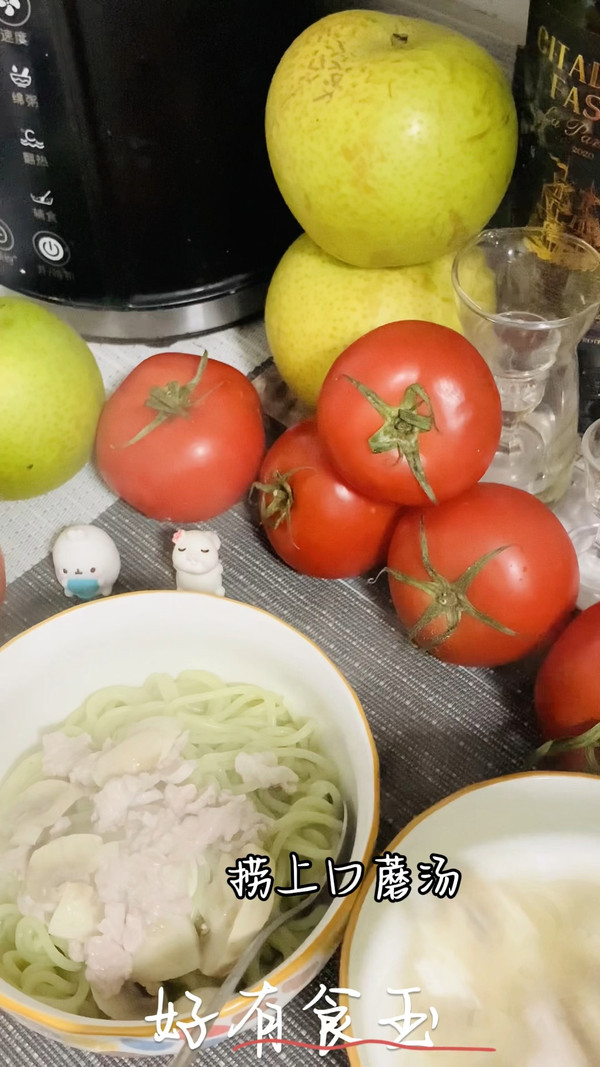 菠菜面跟口蘑一起很鲜甜