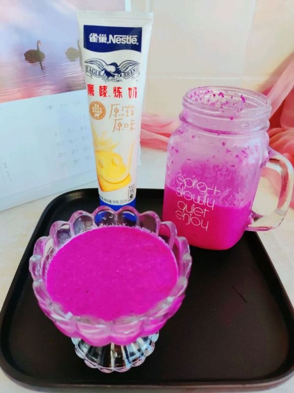 香甜火龙果奶昔