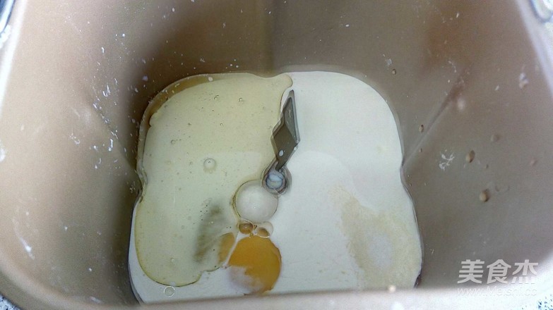 淡奶油豆沙面包