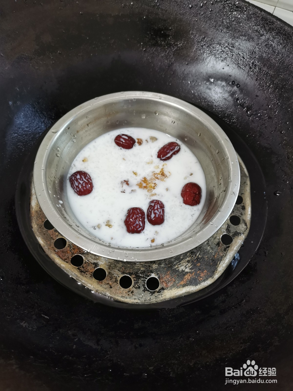 牛奶桃胶雪燕皂角米