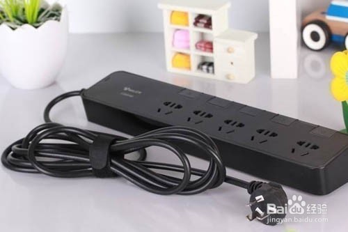 充电时先插手机还是先插电源？