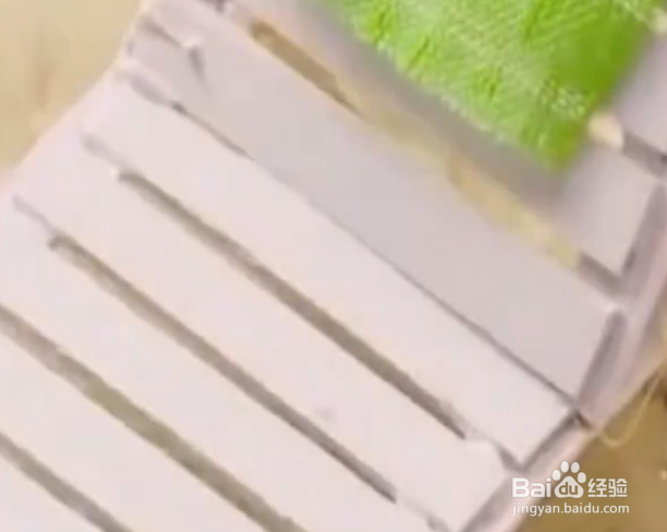 如何给芭比做沙滩椅
