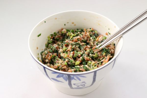 萝卜樱海米蒸饺